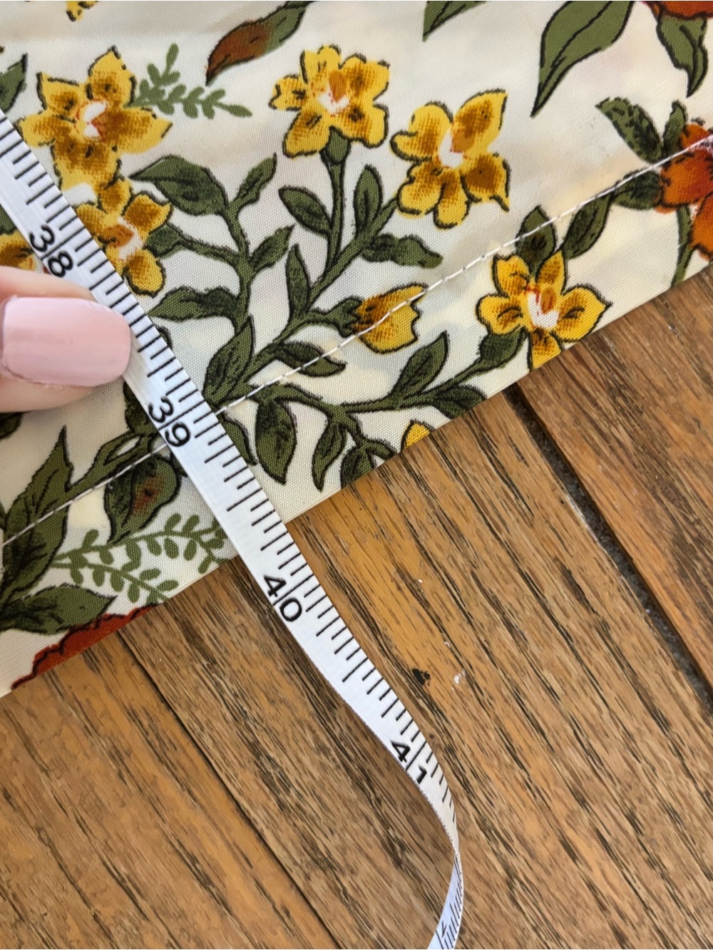 Vintage 60’s Floral Button-Front Shift Dress in Cream, Rust & Green Print - Picture 10 of 12